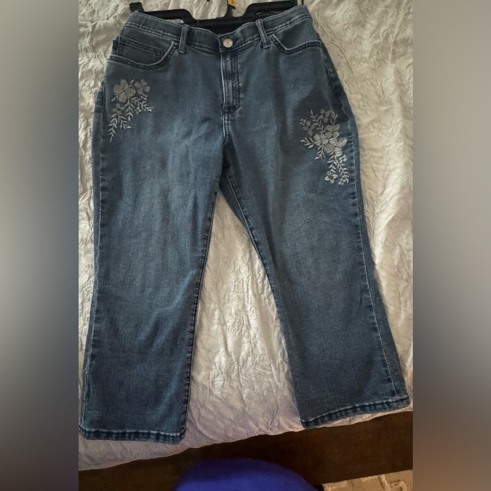 Adorable Capri jeans
